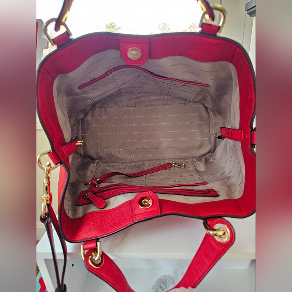 Michael Kors large Brooklyn leather satchel - Picture 6 of 9